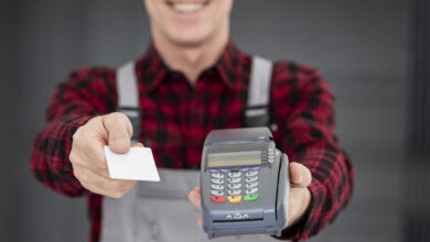 Quem tem nome sujo pode ter máquina de cartão de crédito? Confira!